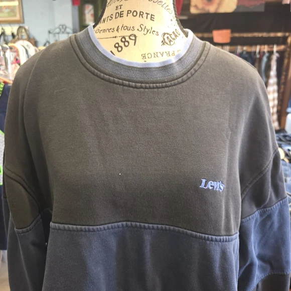 Levi's Men's Two-Tone Sweat Shirt Black and Blue - Picture 2 of 10